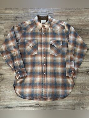 Men’s western Large Lg Pendleton 100% virgin wool Pearl snap. Preloved